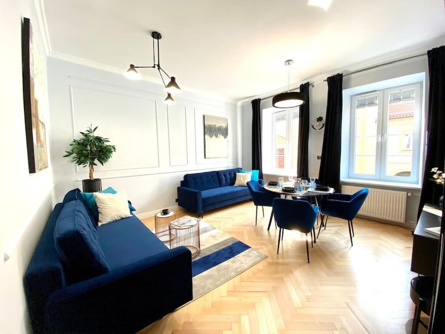 Apartament Gorgeous Historic Tenement Apt. - New Town Square! *